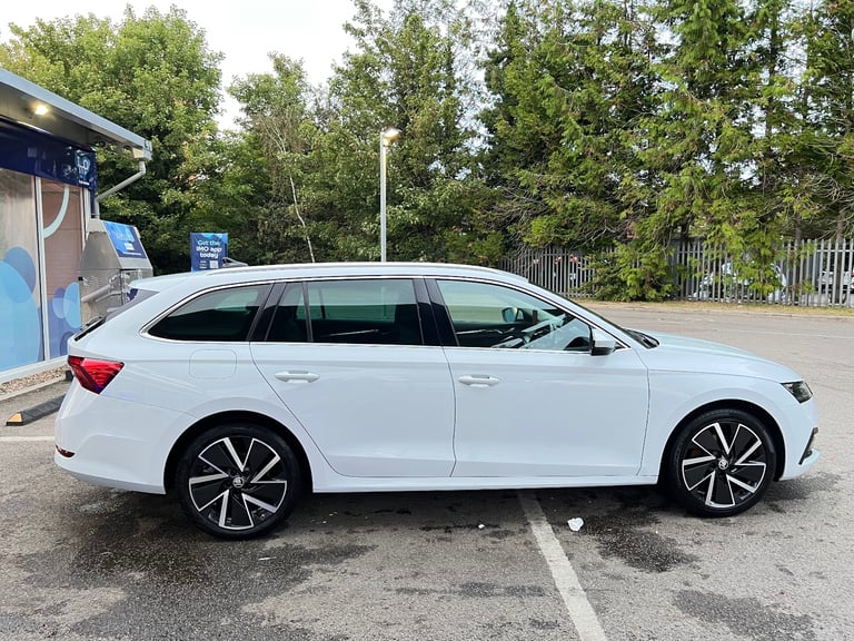 Skoda, OCTAVIA, Estate, 2021, Semi-Auto, 1395 (cc), 5 doors