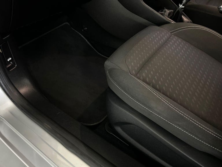 2019 Ford Fiesta 1.0 ZETEC 5d 99 BHP ULEZ COMPLIANT+SAT NAV+ECONOMICAL+ HATCHBACK Petrol Manual