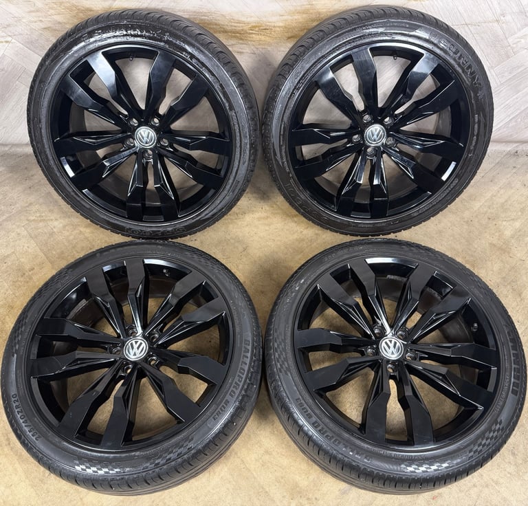 20'' GENUINE VW TIGUAN R LINE SUZUKA BLACK ALLOY WHEELS TYRES ALLOYS