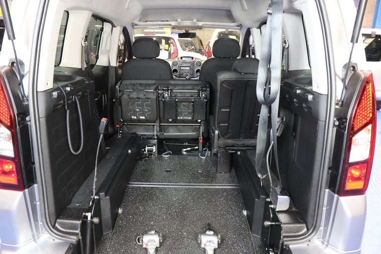 Peugeot Partner Petrol 3/5 Seats Wheelchair Car Wav Disabled Accessible Vehicle 