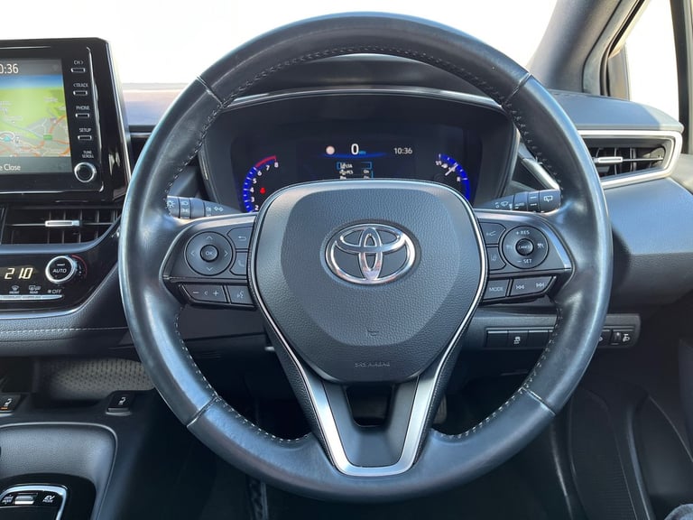 Toyota Corolla Touring Sports 2.0 Vvt H Design Touring Sports 5dr Petrol