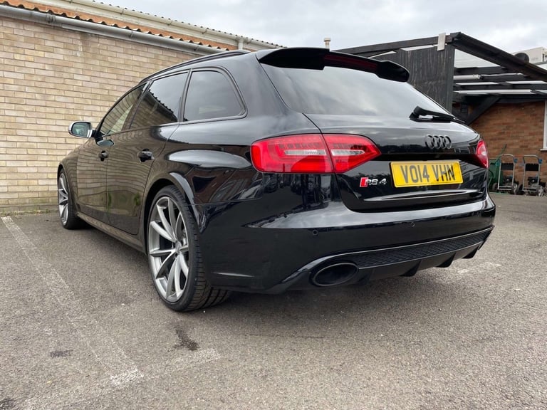 2014 Audi A4 4.2 RS 4 FSI Quattro Auto 4WD 5dr Estate Petrol Automatic