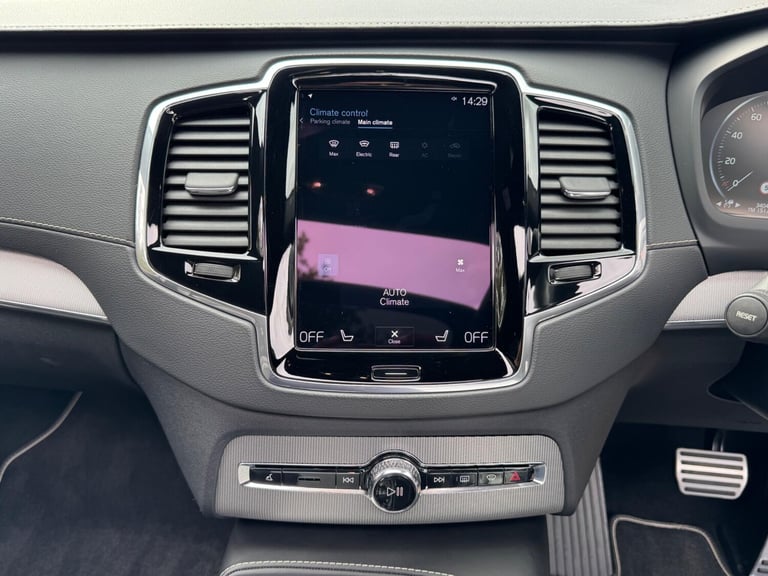 2019 Volvo XC90 2.0 B5 MHEV R-Design Pro Auto 4WD Euro 6 (s/s) 5dr ESTATE Diesel/Electric Hybrid ...