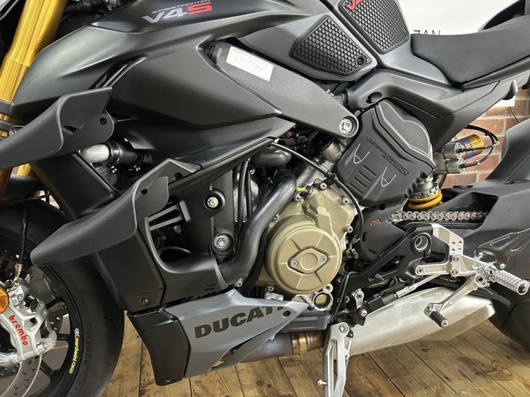 2023 Ducati Streetfighter V4s