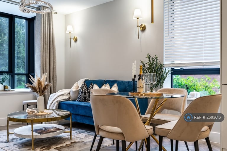 2 bedroom flat in Hatfield Road, St Albans, AL1 (2 bed) (#2683616)