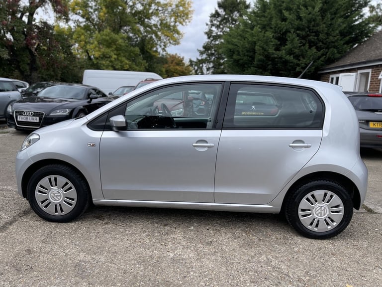 VOLKSWAGEN UP 1.0 Move up! 2016