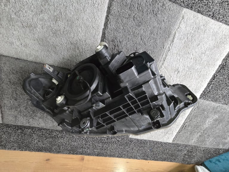 BMW 3 SERIES F30 F31  LCI PASSENGER SIDE LEFT DLR  HEADLIGHT BREAKING Parts