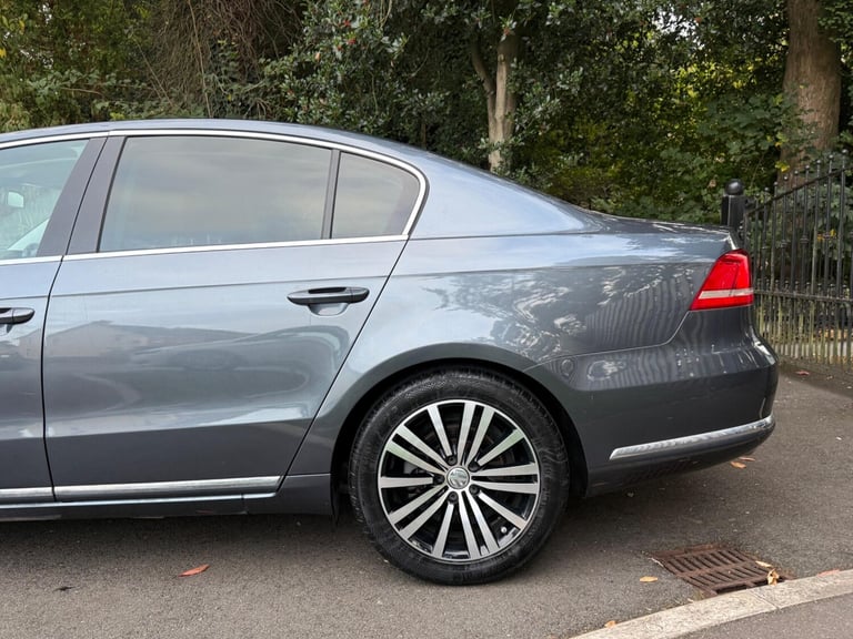 2012 Volkswagen Passat 2.0 TDI Bluemotion Tech Sport 4dr DSG SALOON DIESEL Automatic