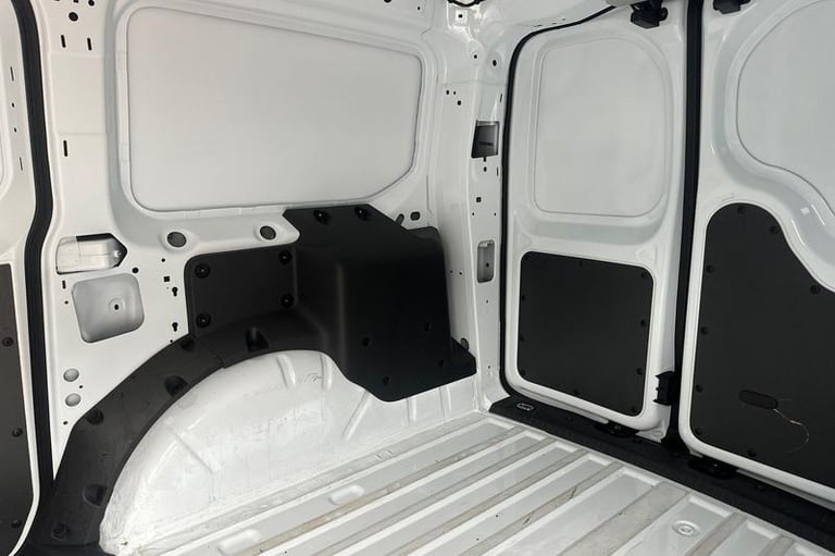 2025 Ford Transit Connect 250 Trend AUTO L2 LWB 1.5 EcoBoost PHEV 150ps, REAR PARKING SENSORS, BL...