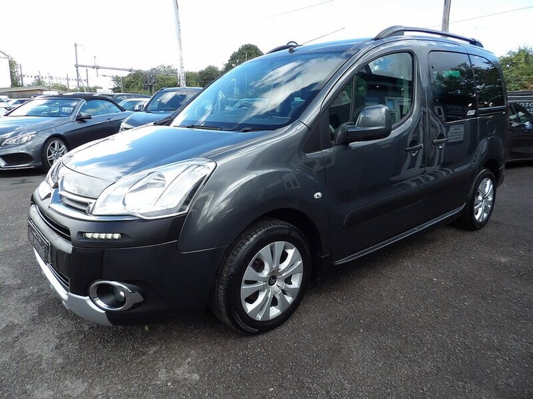 image for 2015 Citroen Berlingo Multispace 1.6 HDi 90 XTR 5dr MPV DIESEL Manual
