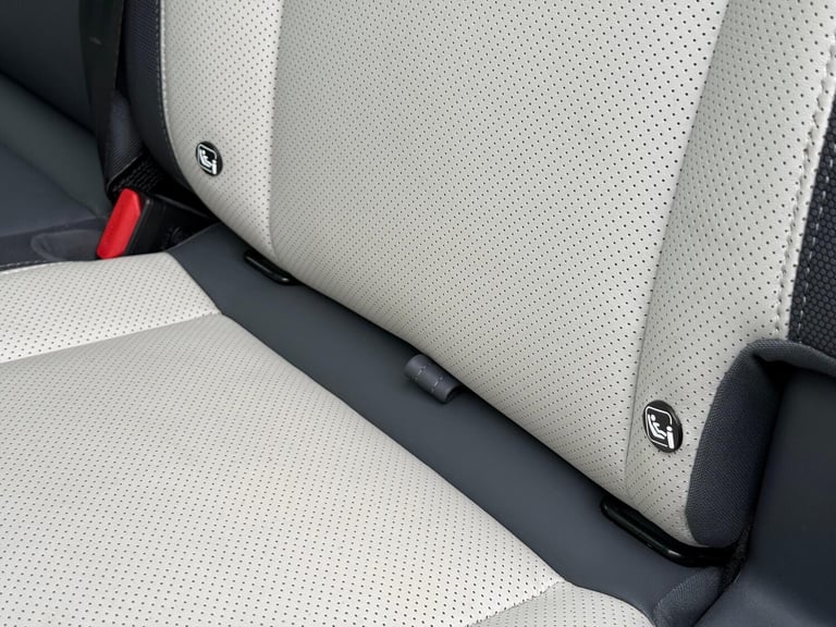 2022 Land Rover Defender 110 2.0 P400e 15.4kWh X-Dynamic HSE SUV 5dr Petrol Plug-in Hybrid Auto 4...