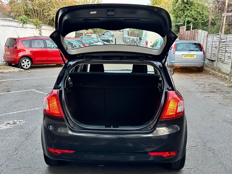 2010 Kia Ceed 1.6 1 Auto Euro 4 5dr HATCHBACK Petrol Automatic