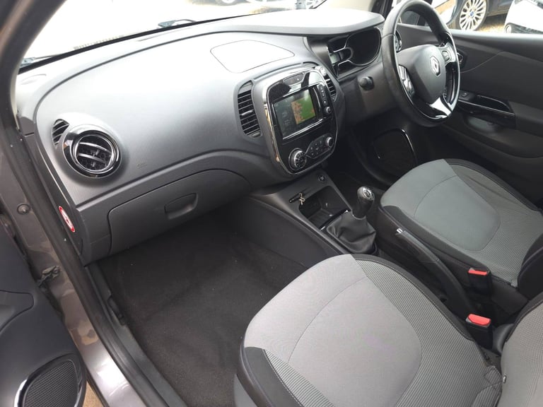 Renault, CAPTUR, Hatchback, 2014, Manual, 1461 (cc), 5 doors