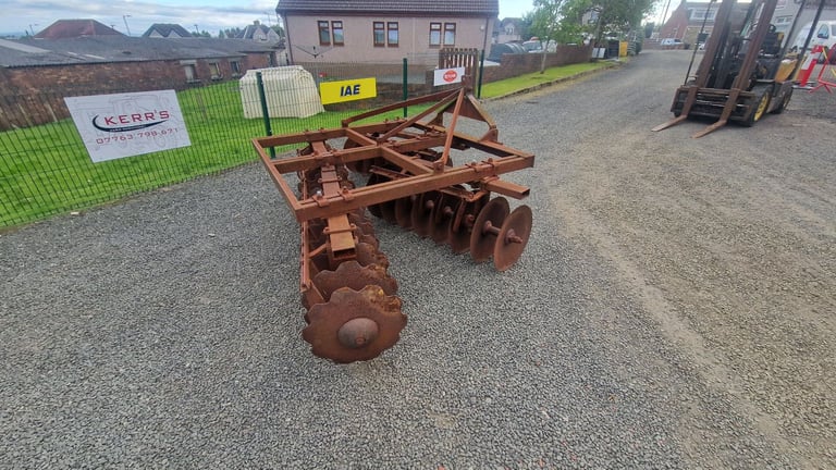 Tractor three point linkage discs 