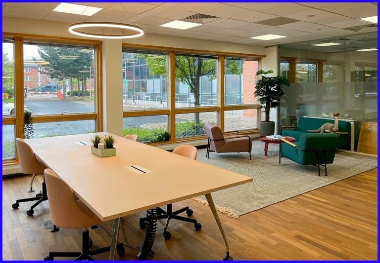 Edinburgh - EH12 9DQ, 3 Desk serviced office to rent at 4 Redheughs Rigg