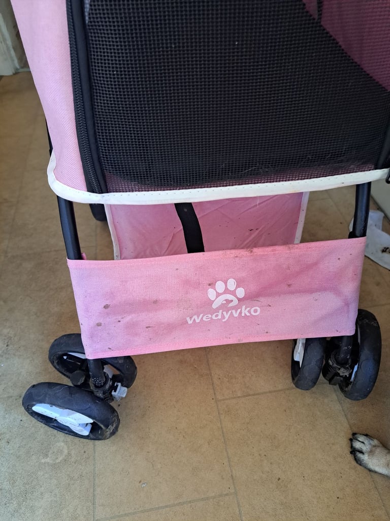 Dog pram