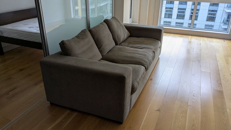 image for RAFT Sofa in solid Teak
