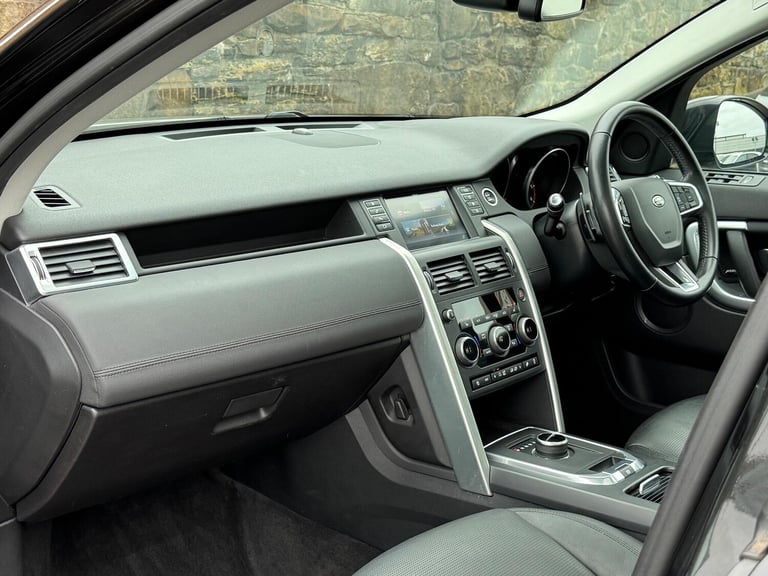 2018 Land Rover Discovery Sport 2.0 TD4 HSE Black Auto 4WD Euro 6 (s/s) 5dr ESTATE Diesel Automatic