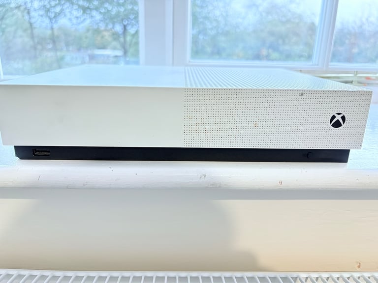 image for Xbox One S 1TB – used Condition + Controller & Cables