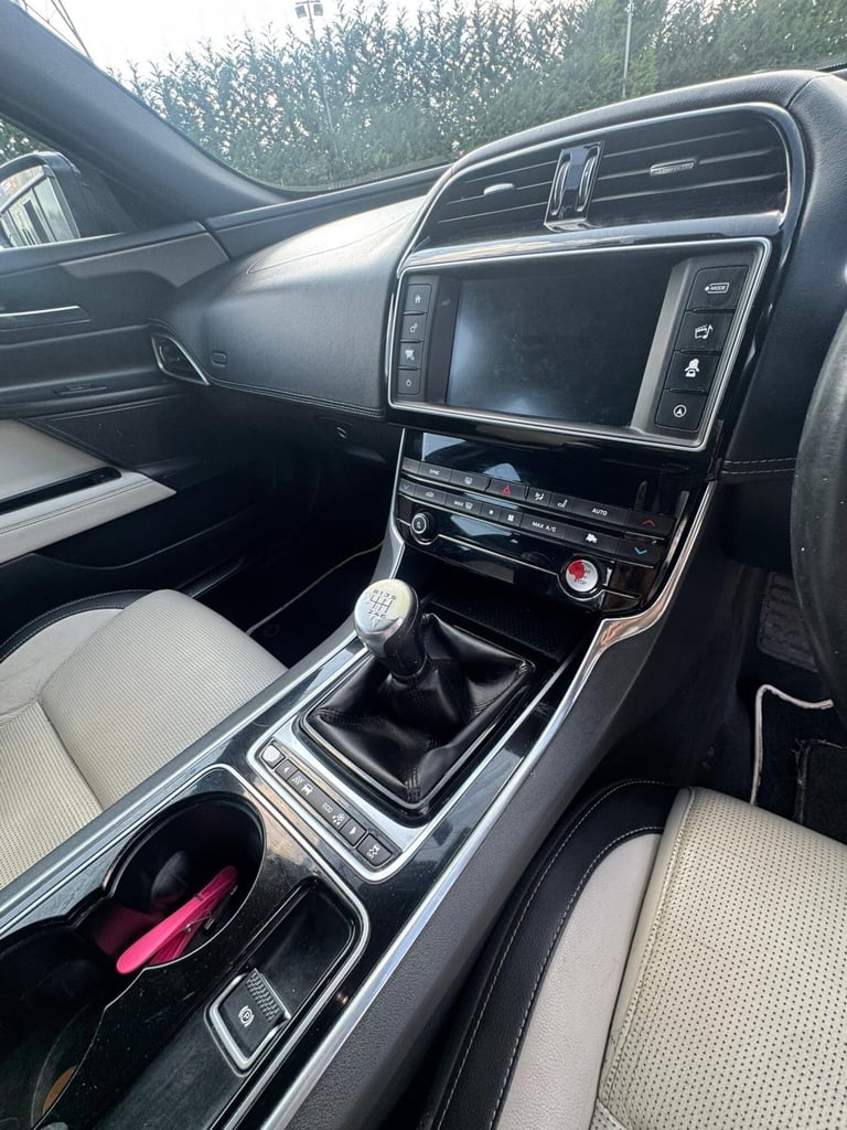 2015 Jaguar XE 2.0d R-Sport 4dr SALOON Diesel Manual