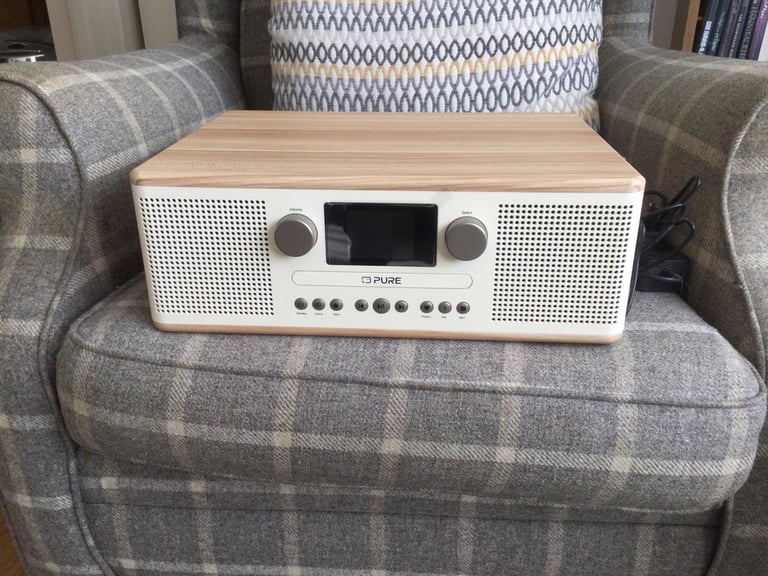 Pure dab radio and cd player