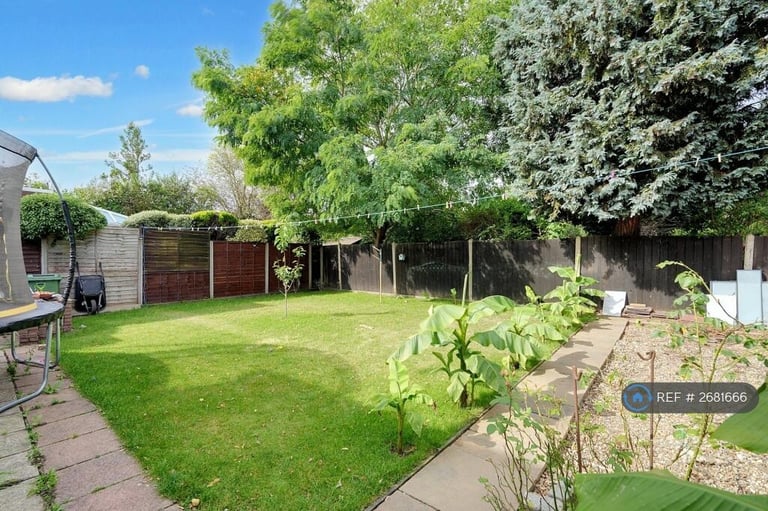 3 bedroom house in Cranborne Avenue, Maidstone, ME15 (3 bed) (#2681666)