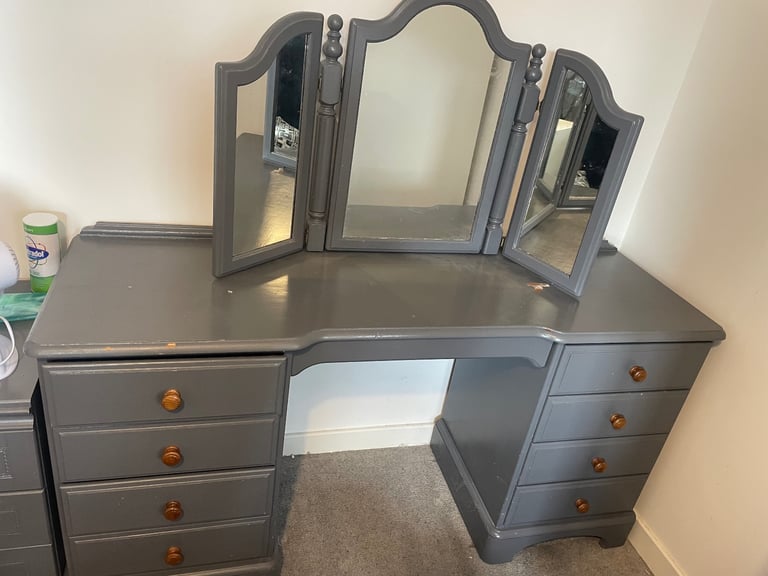 image for Dressing table and mirror 