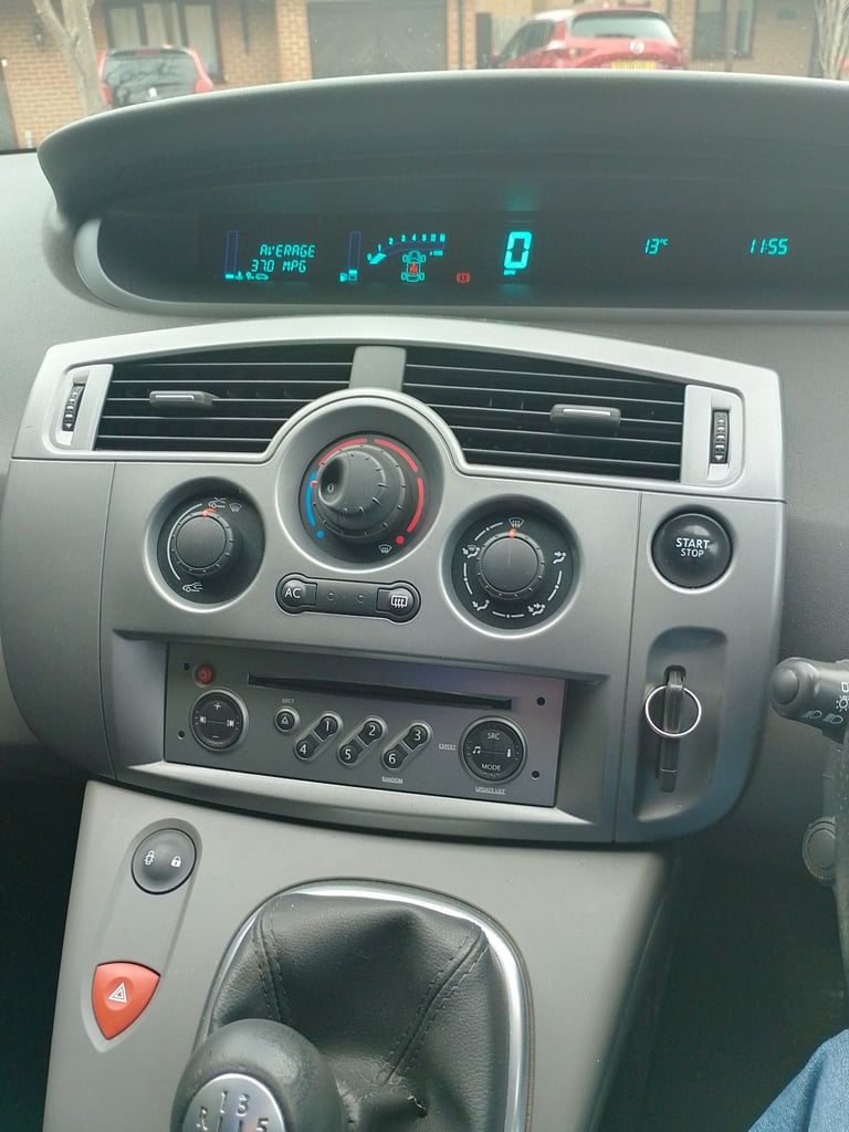 Renault, SCENIC, MPV, 2009, Manual, 1598 (cc), 5 doors