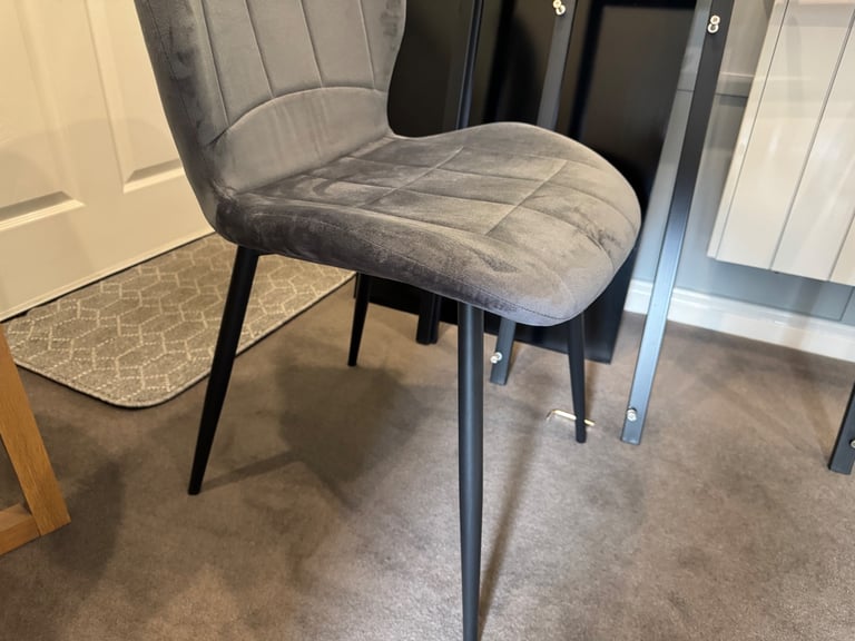 Dining Table and Chairs 