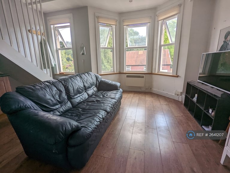 1 bedroom flat in Haringey, London, N4 (1 bed) (#2641207)