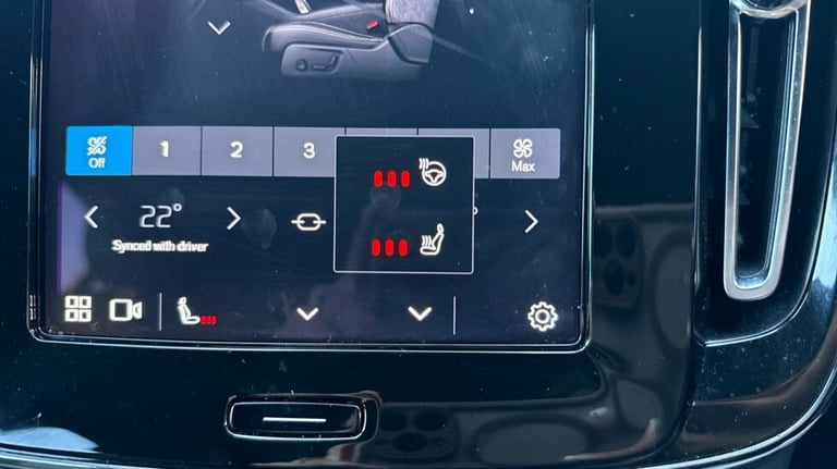 2023 Volvo XC40 Plus, B3 Mild hybrid, Petrol, Dark Estate Petrol Automatic