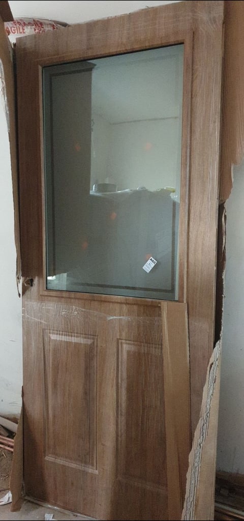 External Enduradoor Matt Mersey Oak Solid Timber Glazed Door Including multipoint lock £200 ono 