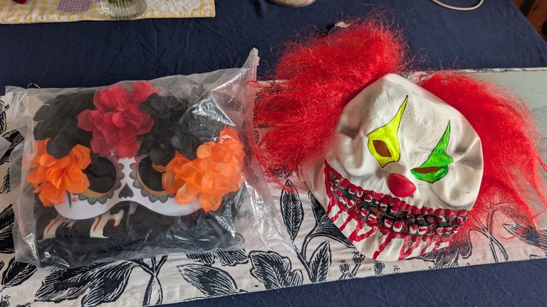 Clown mask and bits