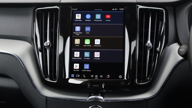  Volvo XC60 B5 (P) AWD Plus Black Edition (Harman Kardon Sound, 360 Camera, BLIS) Petrol/Electric...