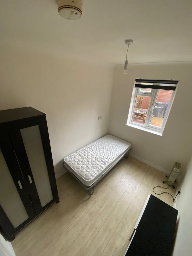 Double room of mill road cb1
