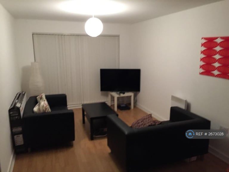 2 bedroom flat in Ladywell Point, Salford, M50 (2 bed) (#2673028)