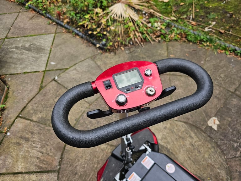 Drive Devilbiss AutoFold Elite Auto Folding Mobility Scooter With Suspension