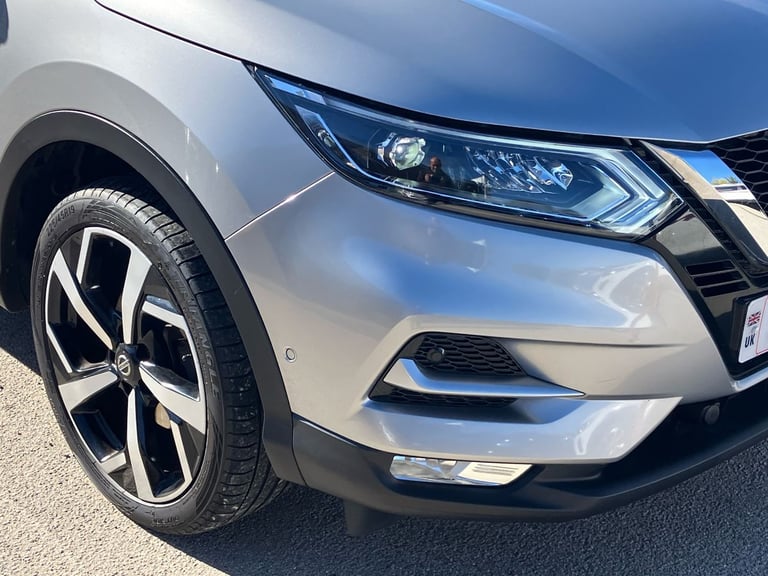 2018 Nissan Qashqai 1.2 DiG-T Tekna 5dr SUV PETROL Manual