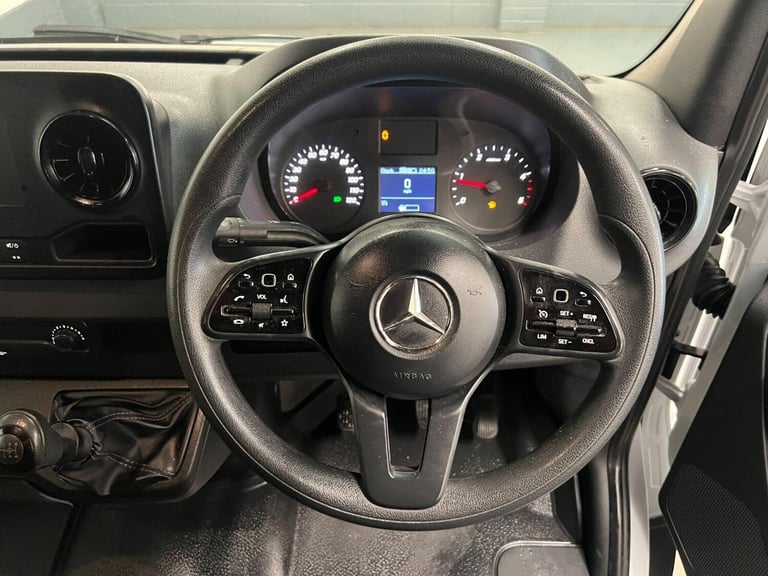 2022 Mercedes-Benz Sprinter 2.0 317 CDI Progressive RWD L2 H2 Euro 6 (s/s) 5dr Temperature Contro...