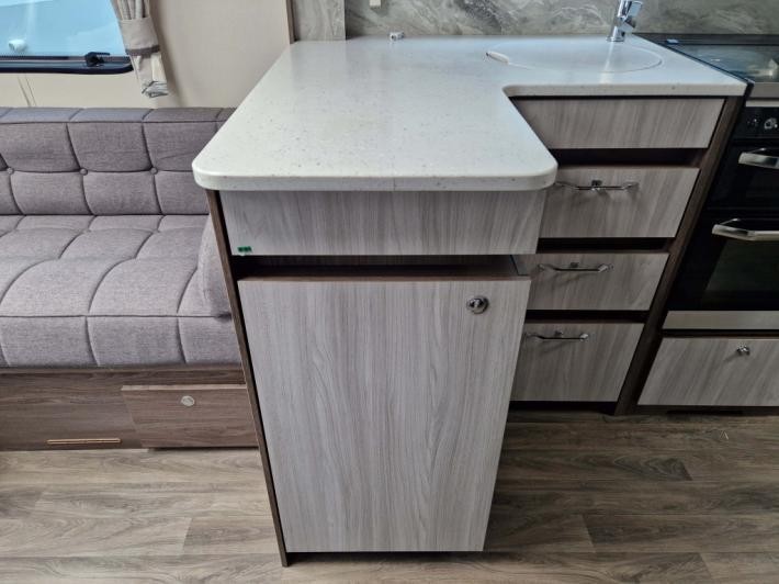 2022 Coachman Lusso II Used Caravan