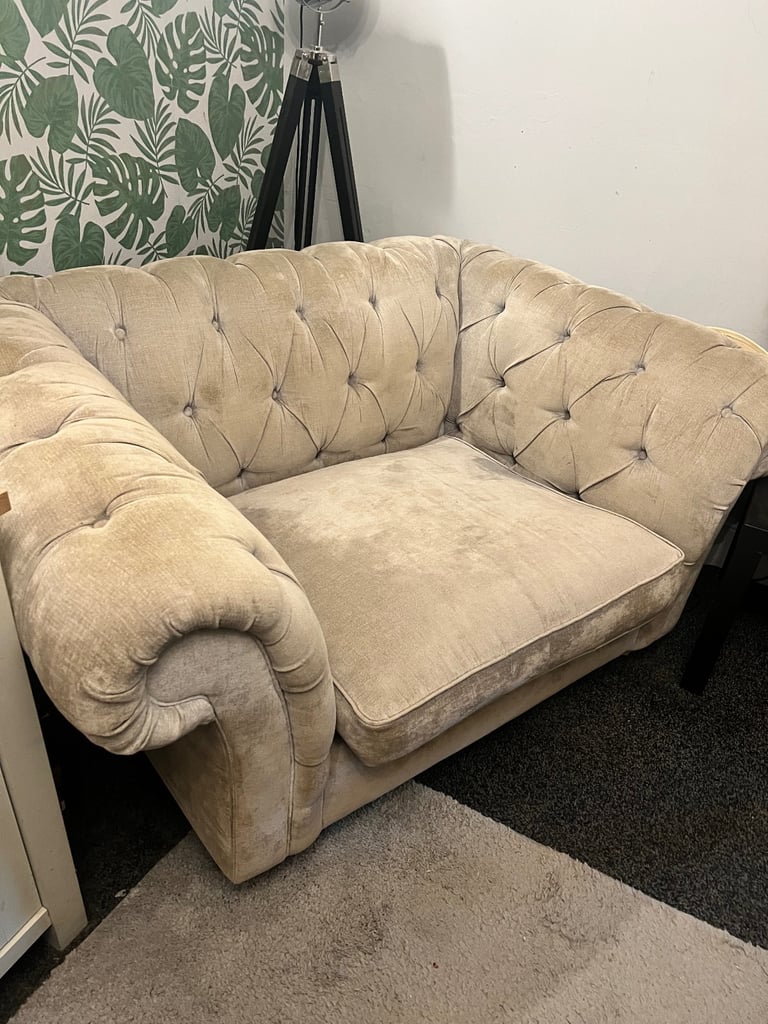 Next chesterfield snuggle chair