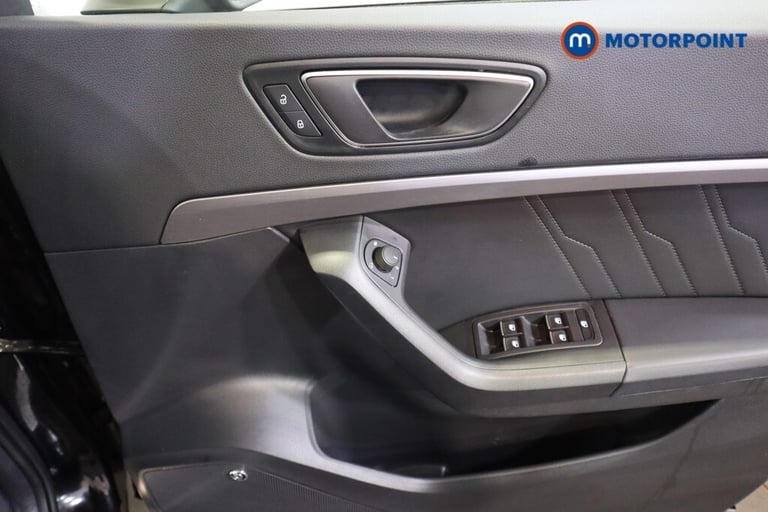 2023 SEAT Ateca 1.5 TSI EVO FR Black Edition 5dr DSG HATCHBACK PETROL Automatic