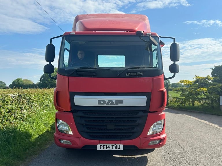 DAF TRUCKS CF440 6 X 2 Tractor Unit