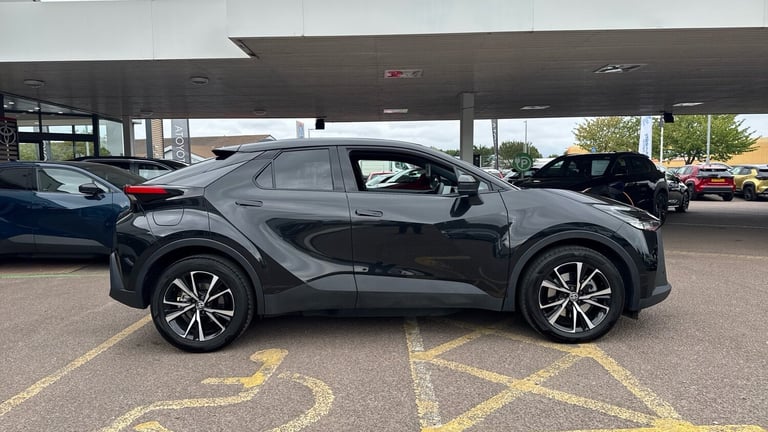2024 Toyota C-HR 2.0 PHEV Design 5dr CVT Hatchback Hatchback Hybrid Automatic