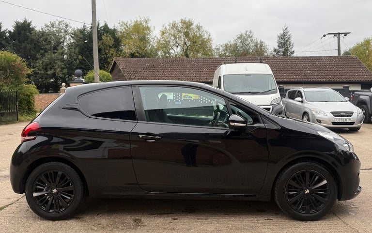 2018 Peugeot 208 1.2 PureTech Black Edition Euro 6 3dr Petrol