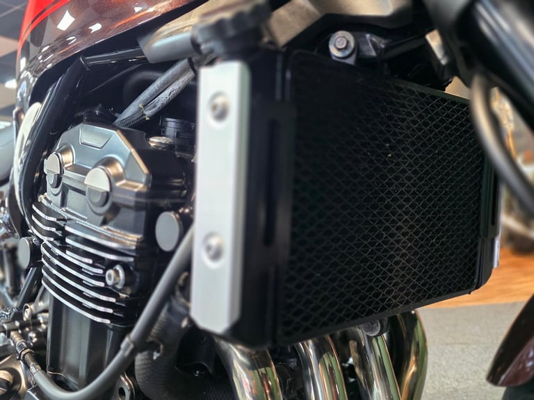 2018 KAWASAKI ZR Z900 RS 1 OWNER 4,900 MILE'S 