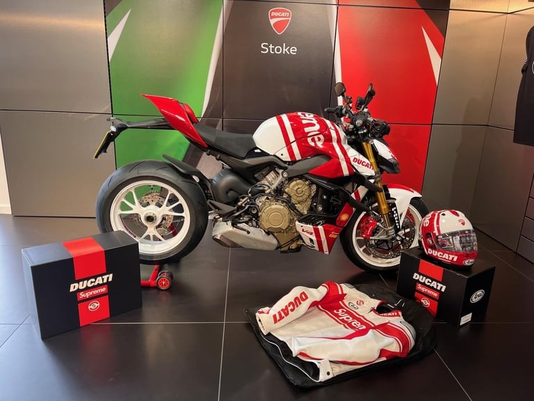 DUCATI STREETFIGHTER V4 S SUPREME LTD EDITION 025/250 WORLDWIDE