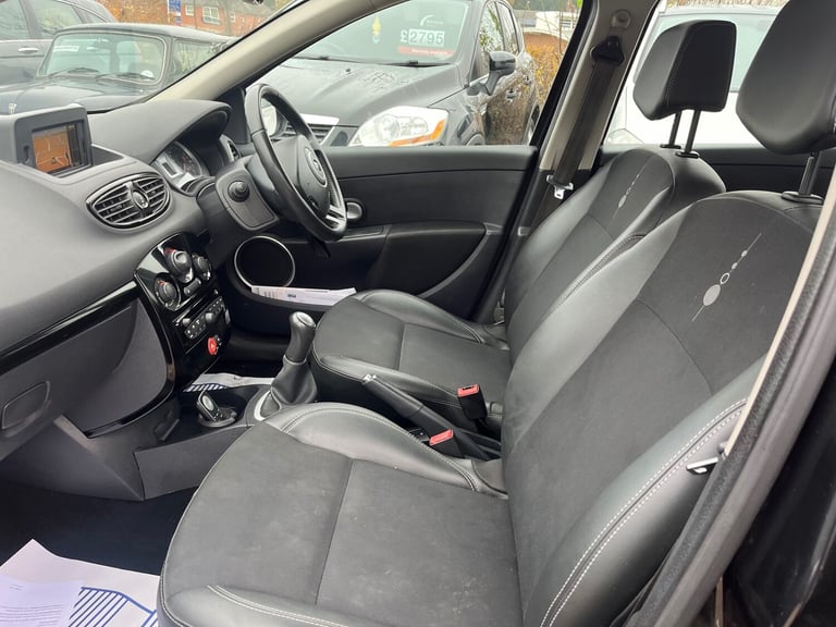 2012 Renault Clio 1.5 dCi 88 Dynamique TomTom 5dr HATCHBACK Diesel Manual