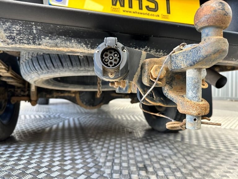 2020 Toyota Hilux 2.4 INVINCIBLE 4WD D-4D DCB 147 BHP DOUBLE CAB PICK-UP Diesel Manual