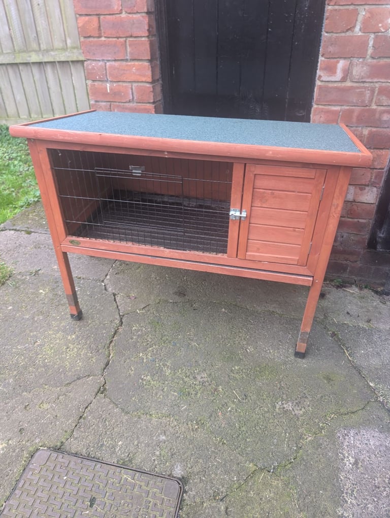 Rabbit hutch 